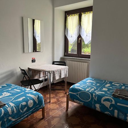 Il Cortile Como Single & Double Room In Apartment No Hotel Bagian luar foto