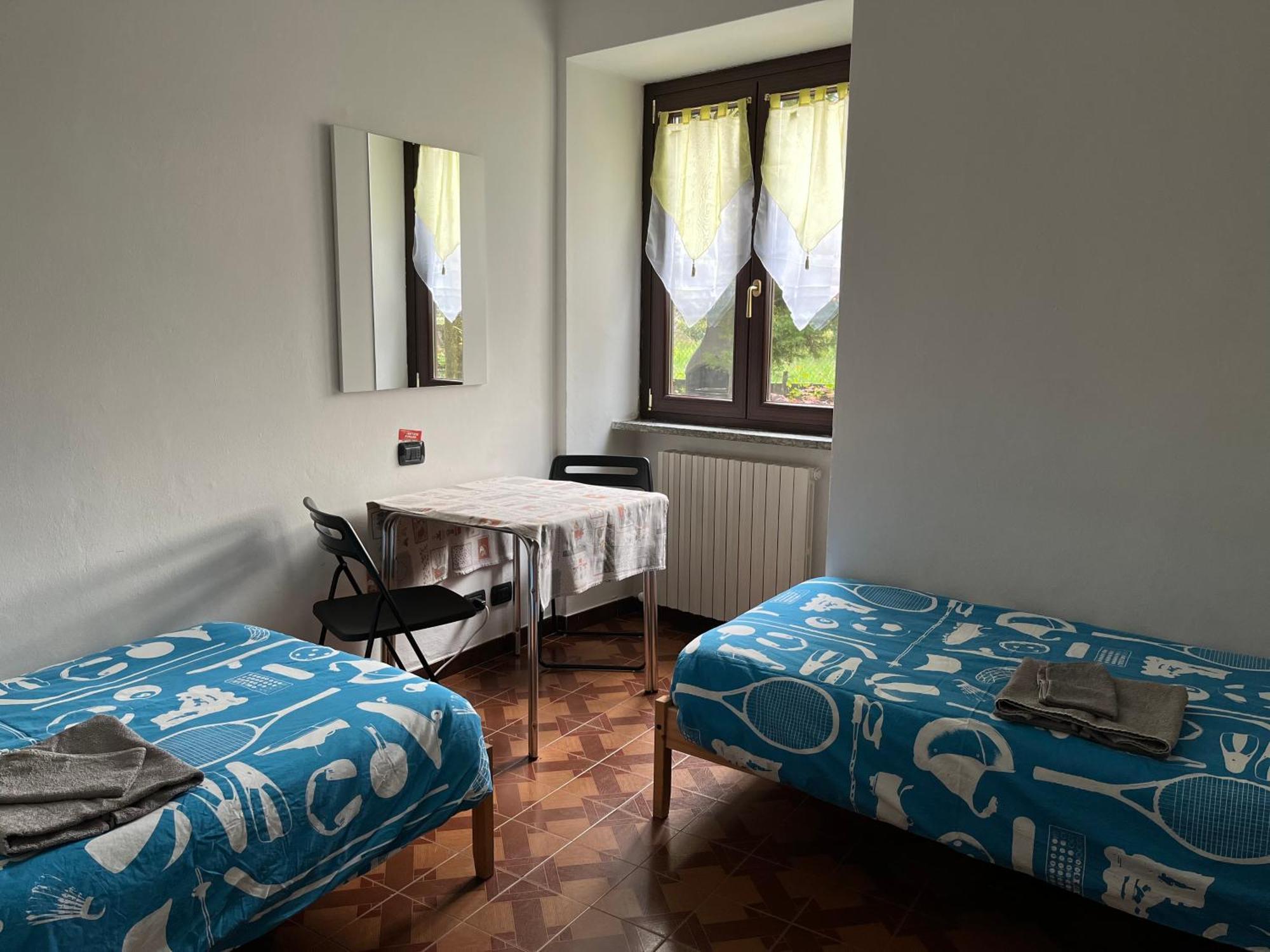 Il Cortile Como Single & Double Room In Apartment No Hotel Bagian luar foto
