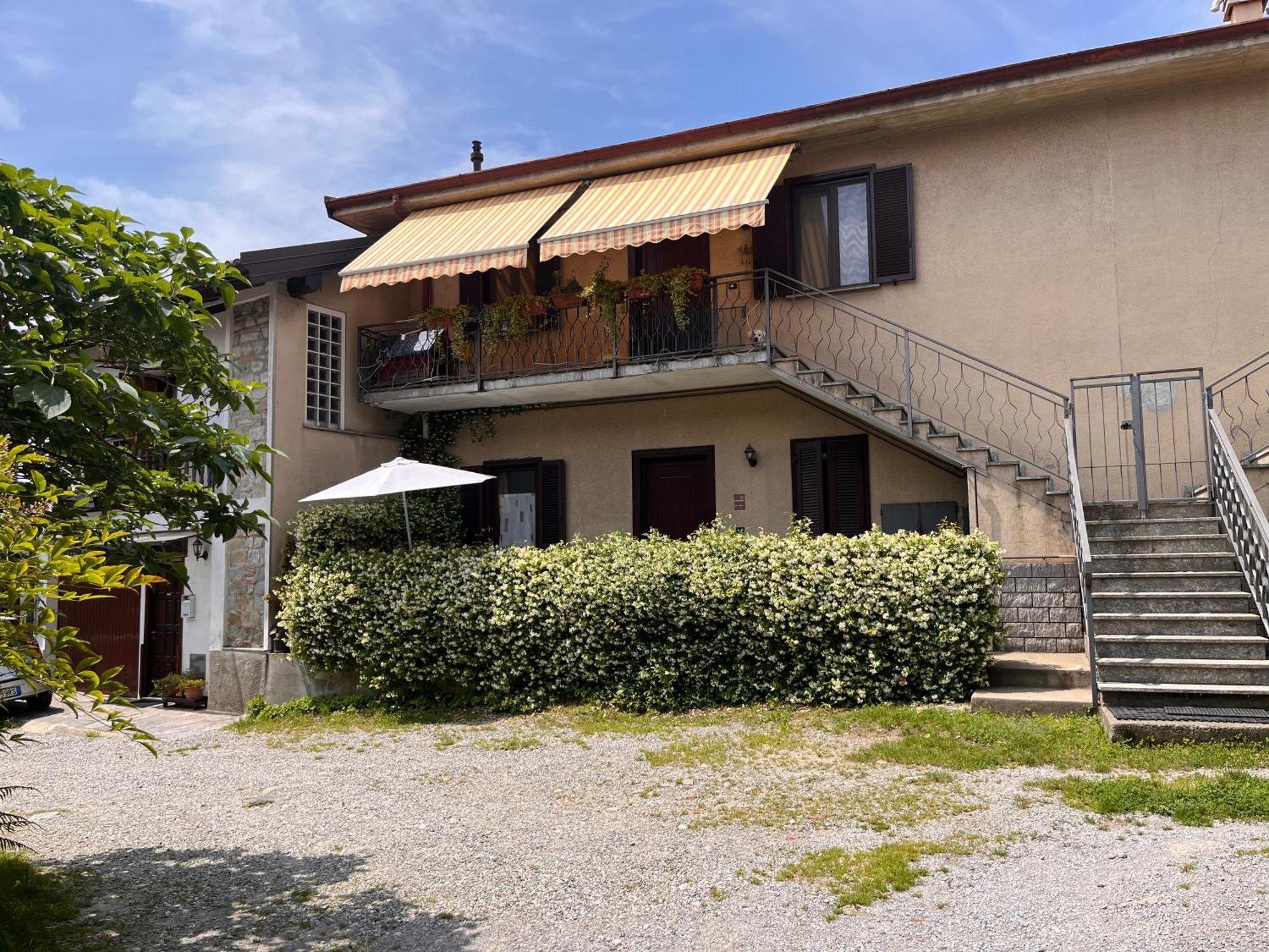Il Cortile Como Single & Double Room In Apartment No Hotel Bagian luar foto