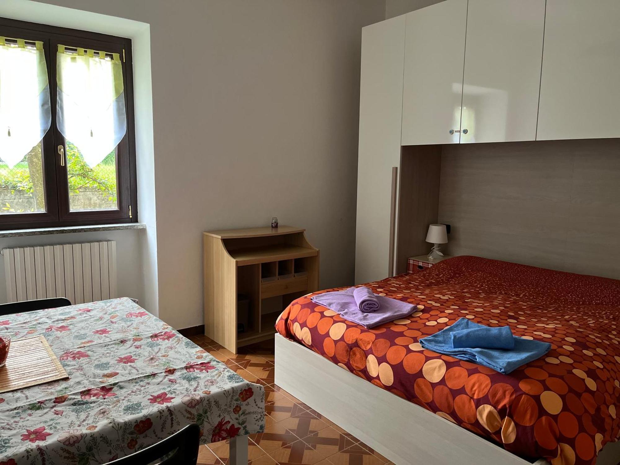 Il Cortile Como Single & Double Room In Apartment No Hotel Bagian luar foto